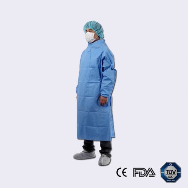 Disposable nonwoven standard surgical gown with raglan sleeves