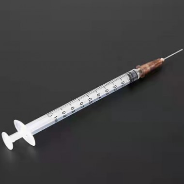 Disposable syringe