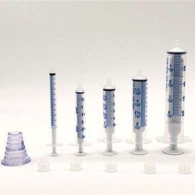 Oral enteral feeding syringe with FDA/CE