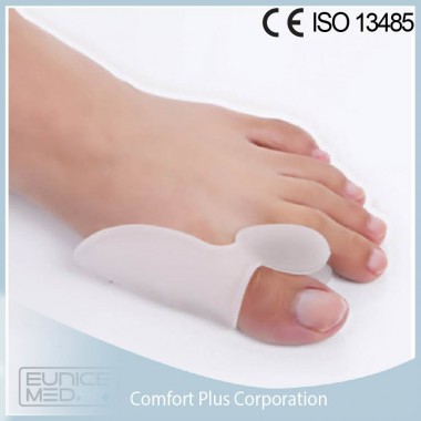 Gel bunion protector with toe spreader